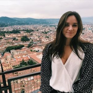 Meet your Posher, Nina